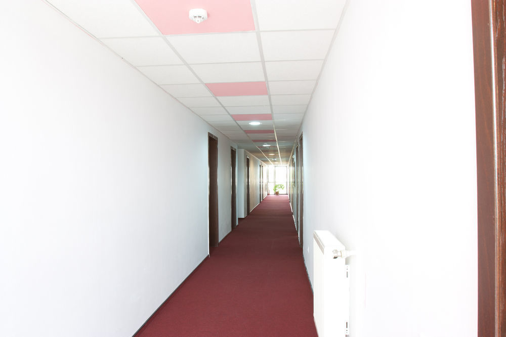 Denisa Hotel Otopeni Eksteriør billede